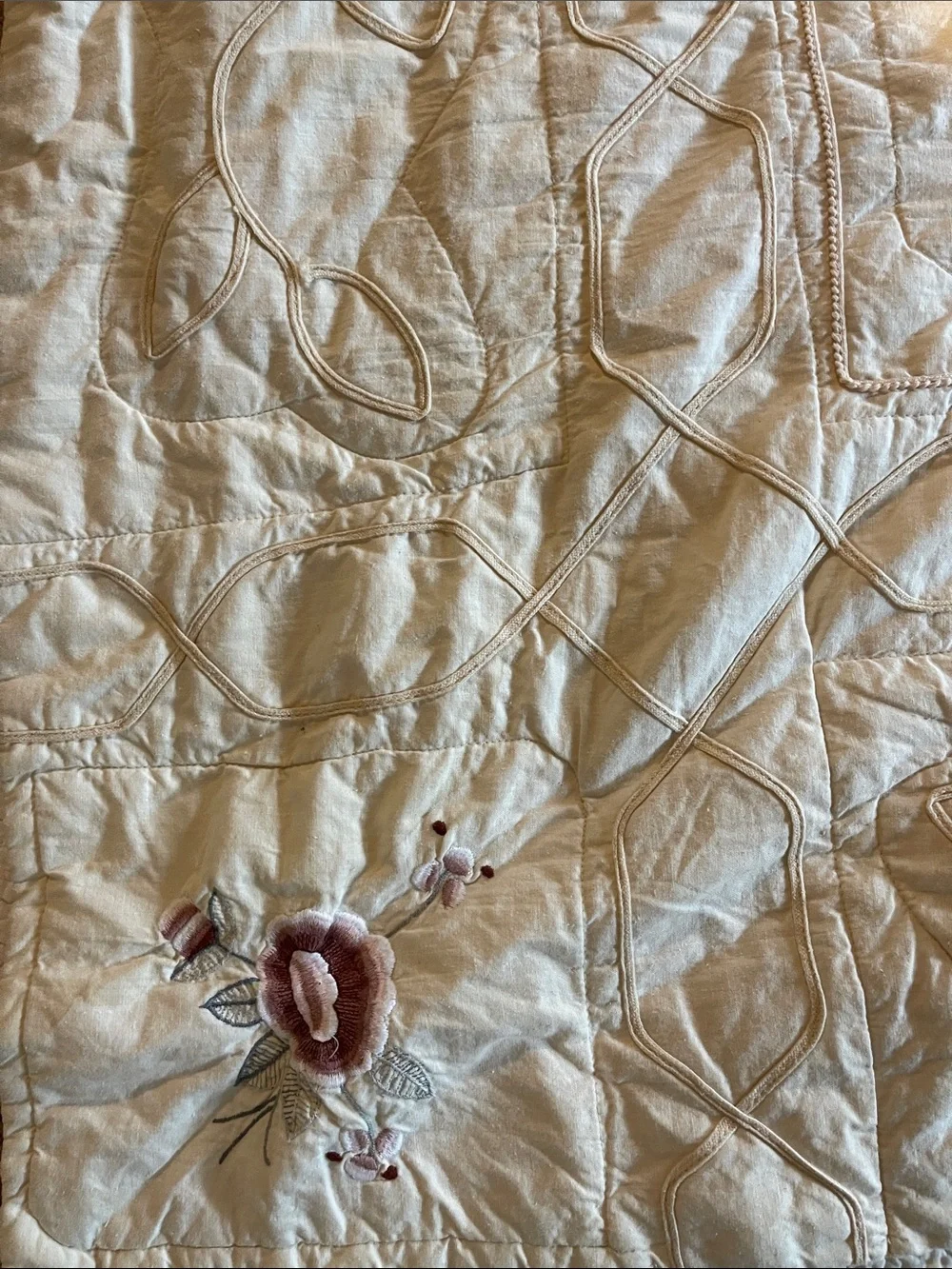 Quilted embroidered floral reversible bedspread cream purple twin throw